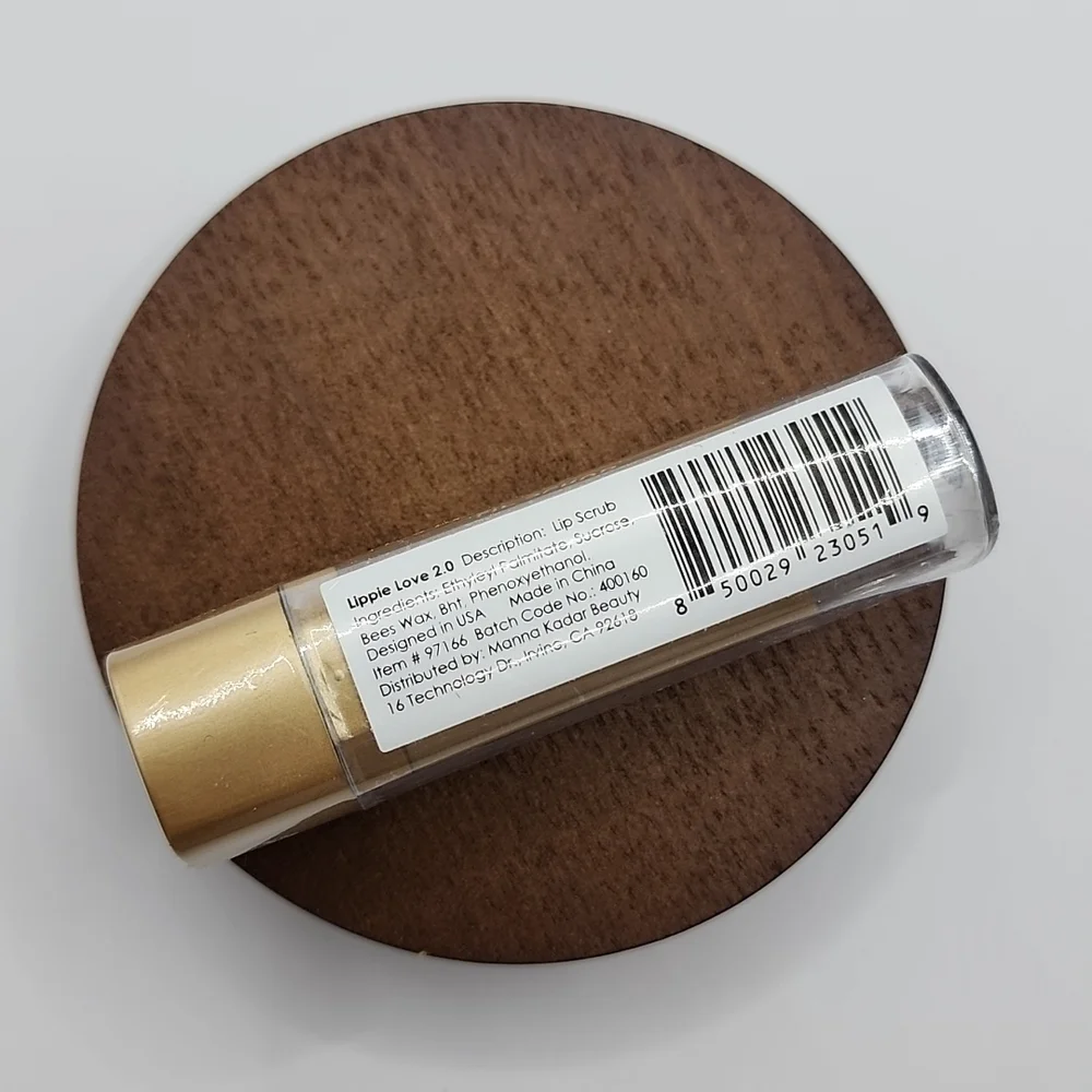 Mannakadar Beauty Lippie Love 2.0 Lip Scrub - Sealed but Top Is Damaged